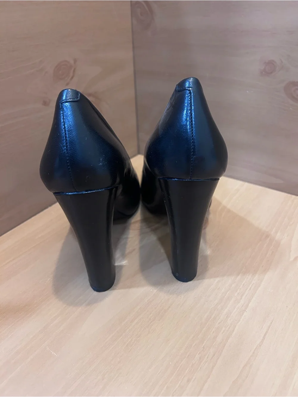 Nine West Black Leather Pumps –Round toe– Block Heel size 9